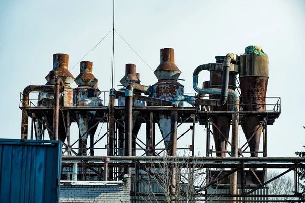 Gamla Och Rostiga Industrirör Från Fabrik — Stockfoto