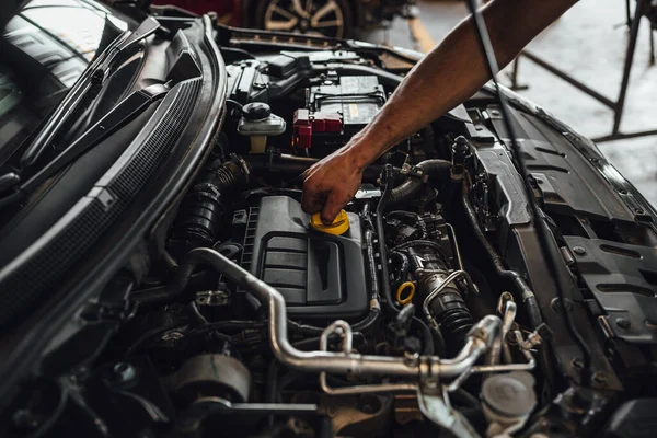 Auto Manos Mecánicas Inspección Técnica Del Coche Servicio — Foto de Stock