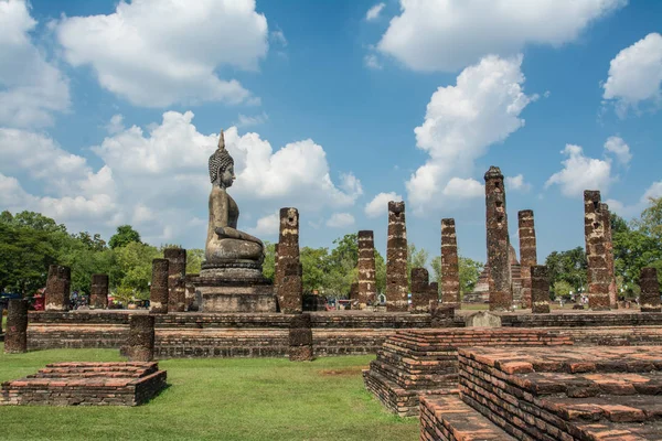Wat Mahathat Tapınağı Sukhothai Tarihi Parkı, Tayland — Stok fotoğraf
