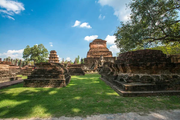 Wat Mahathat Temple in Sukhothai Historical Park, Thajsko — Stock fotografie