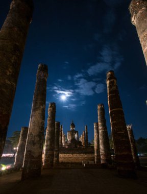 Eski Wat Mahathat Sukhothai Historical Park hemen hemen mahvetti