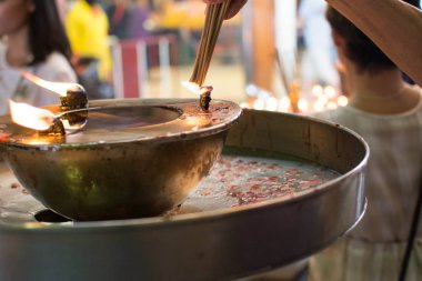 El cense bir tütsü burne joss sopa için