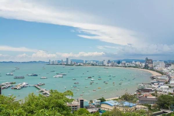 芭堤雅海滩和城市鸟瞰图 ， 昌武里， 泰国 — 图库照片