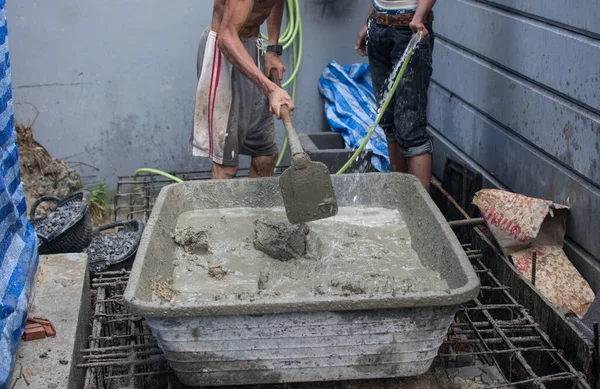 Mezclar Cemento Salver Para Aplicar Construcción —  Fotos de Stock