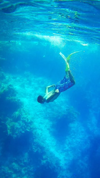 Buzo Libre Bajo Agua Mar Rojo Snorkel Buceo — Foto de Stock