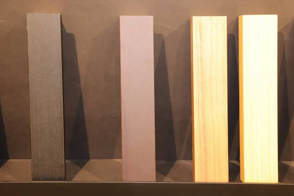 farklı ahşap çerçeveler, ahşap malzemeler.