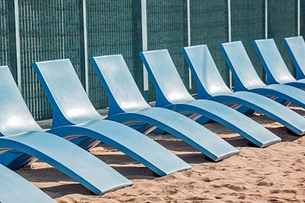 Blauwe Strandstoelen Ontspannen — Stockfoto