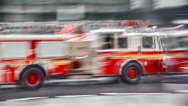 Yangın söndürme ve kasıtlı Hareket Bulanıklığı kurban yardım benim