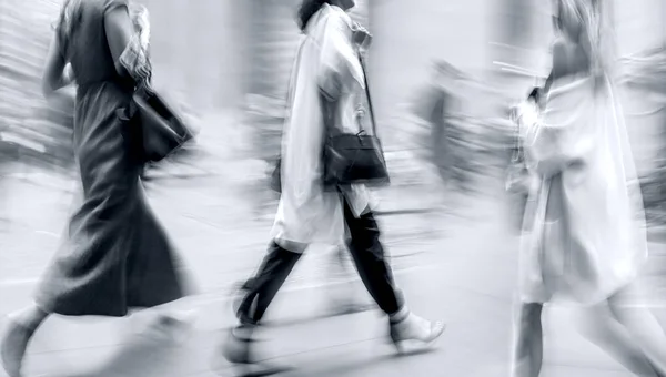 People Shopping City Motion Blur Monochrome Blue Tonality — Stock Photo, Image