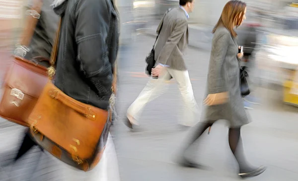 Abstraktes Bild Von Geschäftsleuten Auf Der Straße Und Moderner Stil — Stockfoto