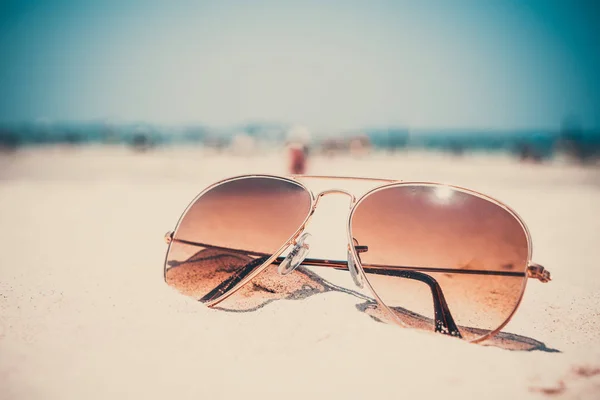 Nostalgie Sommer Sonnenbrille Sandstrand Retro Filtereffekt — Stockfoto