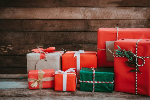 Weihnachtsgeschenk Für Frohe Weihnachten Und Neujahr Rustikale Geschenkboxen Vintage Farbton — Stockfoto