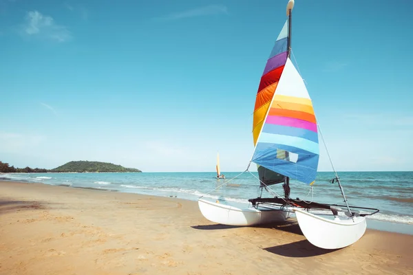 Buntes Segelboot Tropischen Strand Sommer — Stockfoto