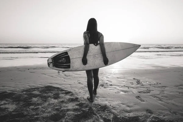 Nostalgia Recuerdo Foto Mujer Surfista Bikini Surf Hermosa Mujer Sexy — Foto de Stock
