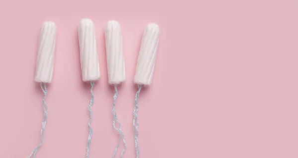 Menstruação Tampões Sobre Fundo Rosa Espaço Cópia — Fotografia de Stock