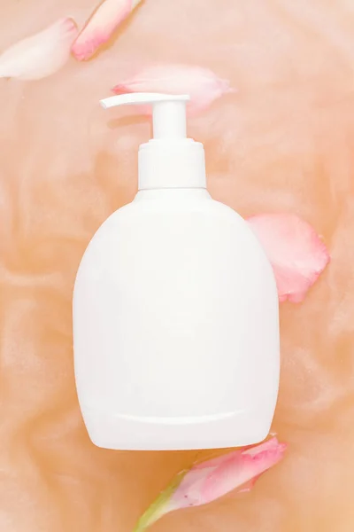 Mockup Prodotto Cosmetico Una Bottiglia Con Dispenser Vista Dall Alto — Foto Stock