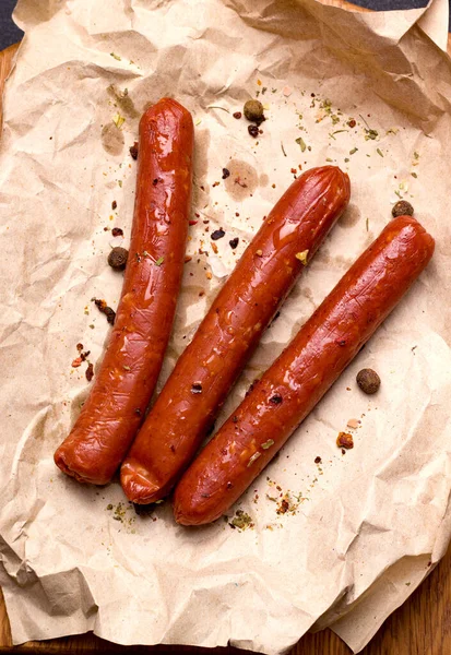 Veganistisch Voedselconcept Soja Worstjes Met Specerijen Gedroogde Tomaten Close Bakpapier — Stockfoto