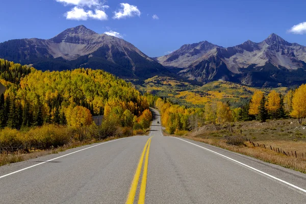 Jesienny kolor w San Juan i Rocky Mountains w Kolorado — Zdjęcie stockowe