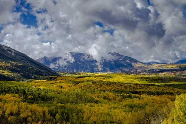 Color Otoño en San Juan y Montañas Rocosas de Colorado — Foto de Stock