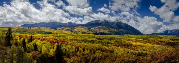 Cor de outono em San Juan e Montanhas Rochosas do Colorado — Fotografia de Stock