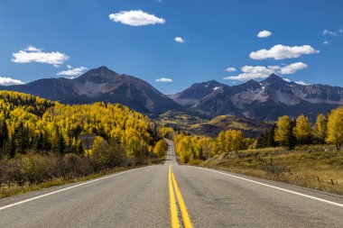Sonbahar günü Telluride Colorado yakınlarında San Juan Olay Yeri İnceleme