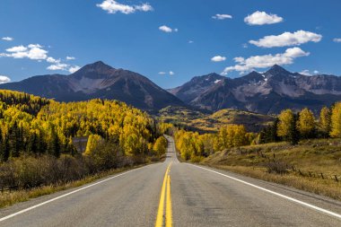 Sonbahar günü Telluride Colorado yakınlarında San Juan Olay Yeri İnceleme