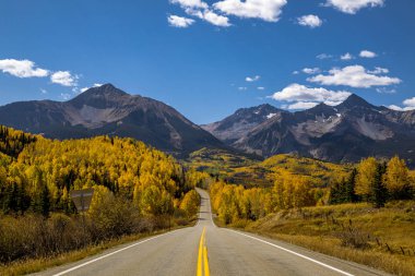 Sonbahar günü Telluride Colorado yakınlarında San Juan Olay Yeri İnceleme