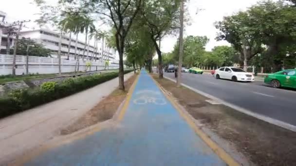 Bisiklet Şeritli Şehir Sporda — Stok video