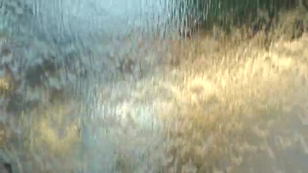 水のカーテンは 抽象的な背景をクローズ — ストック動画