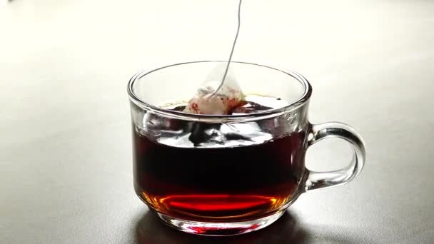 1080P Супер Медленный Чашка Горячего Чая Морозном Фоне Зимнего Дня — стоковое видео
