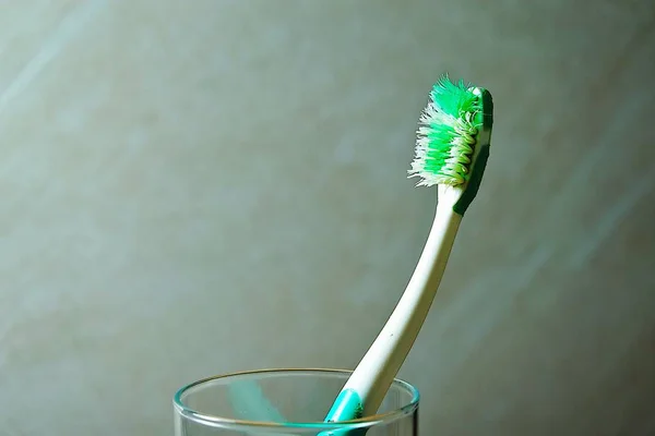 Old Toothbrushes Red Green White Toilet Can Used Can Work — Stock Photo, Image