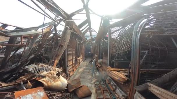 4K Après l'incendie Chatuchak week-end marché fer rushRusted marché de l'assurance accident maille d'acier 