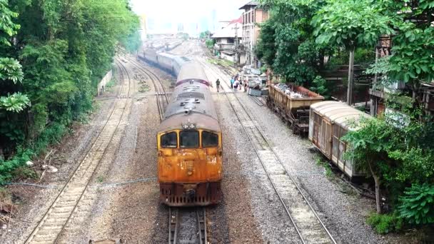 Tren Diesel Correr Las Antiguas Vías Ferroviarias 105 Años Transportando — Vídeo de stock