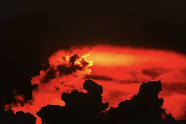 Crepúsculo Del Sol Cielo Naranja Ver Hermoso Fondo Naturaleza Púrpura —  Fotos de Stock