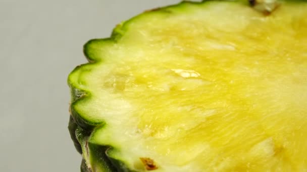 Trozos Rebanados Deliciosa Fruta Piña Comida Tropical Girar — Vídeo de stock