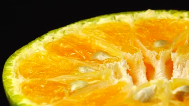 Marco Skott Apelsinfrukt Och Rotera Närbild Kött Citrus Orange Naturbakgrund — Stockvideo