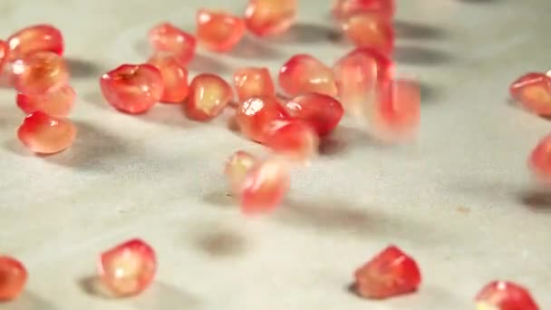 Super Slow Motion Shot Fresh Pomegranate Seeds Water Side Collision — Stock Video