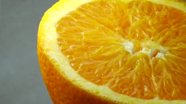 Μακρό Πλάνο Του Αφαλού Πορτοκαλιού Φρούτων Και Περιστρέφεται Κοντινό Πλάνο — Αρχείο Βίντεο