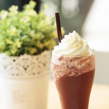 Buz kakao ahşap tablo.