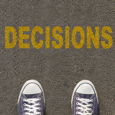 İş kavramı ile bir yolda duran Ayakkabı