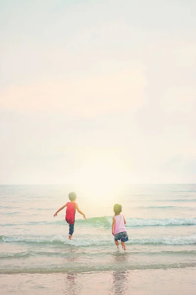 Children Playing Outdoors Beach — Stock Photo, Image