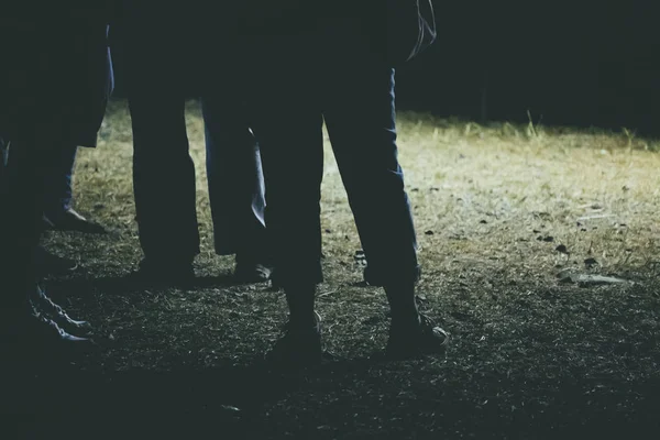 Piernas Humanas Personas Que Esperan Festival Música — Foto de Stock