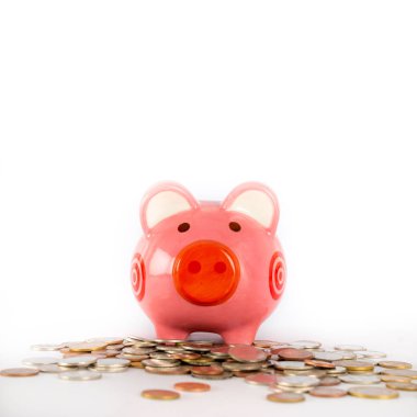 Beyaz bir backgroun üzerinde Piggy banka