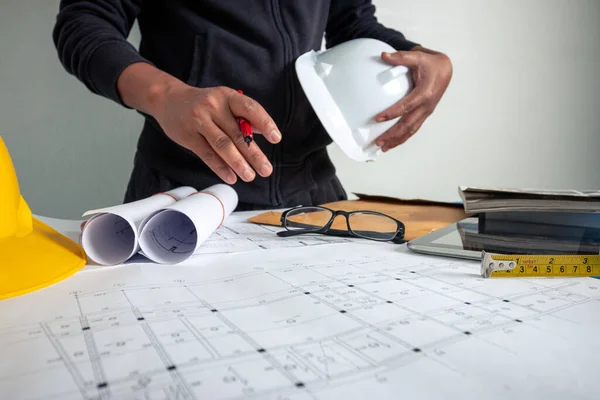 Arquitecto Está Trabajando Para Diseñar Edificio Escritorio Oficina — Foto de Stock