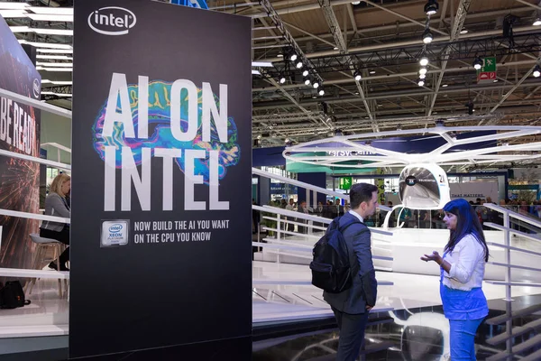 Hannover Alemanha Junho 2018 Parte Estande Intel Com Visitantes Velocopter — Fotografia de Stock