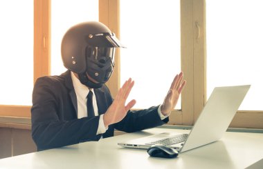 Vintage Ai Yapay Zeka İşadamı Kavramı Kapatma veya Stop Sistemi