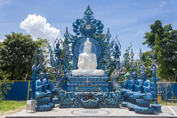Chiangrai Thailandia Giugno 2020 Statua Del Buddha Bianco Sulla Base — Foto Stock