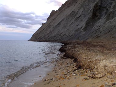 Nehrin üzerindeki asma köprü