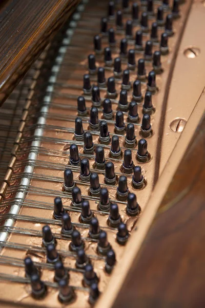 Piyano iç detay