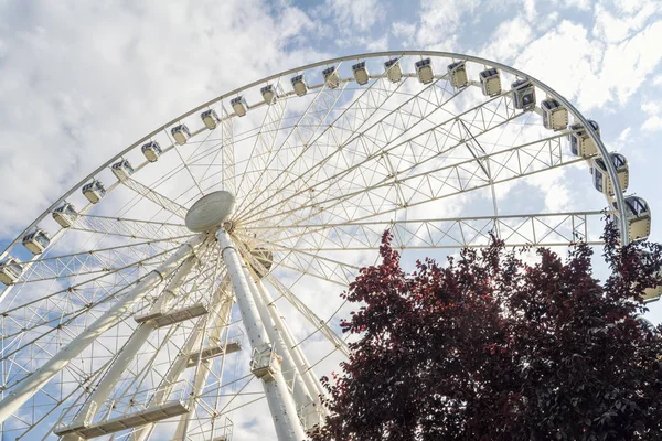 Budapest Ungern Juli 2015 Låg Vinkel Skott Sziget Eye Pariserhjul — Stockfoto